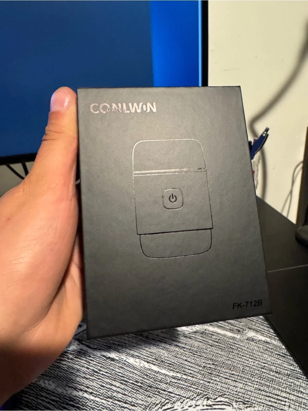CONLWWN Portable Electric Shaver in Black